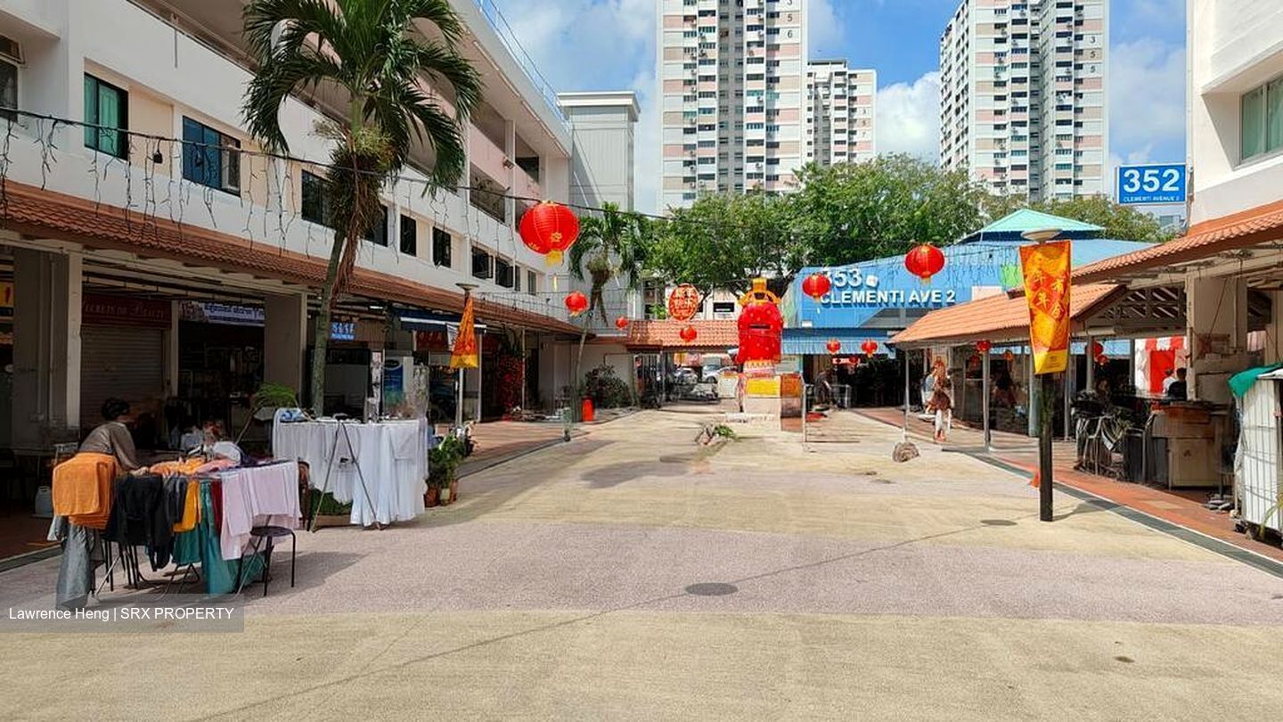 Clementi Avenue 2 Shopping Centre (D5), Shop House #526625491